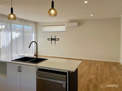 1/62 Country Road, Pinjarra WA 6208