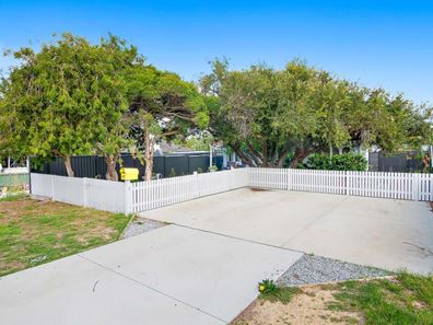 47 Ferdinand Crescent, Coolbellup WA 6163
