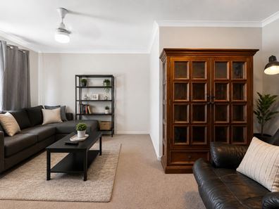 10 Piesse Place, Seville Grove WA 6112