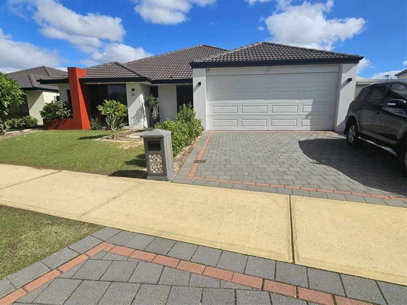 11 Magdalen Loop, Piara Waters WA 6112
