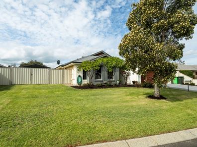 13 Solstice Way, Australind WA 6233
