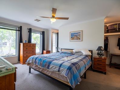13 Solstice Way, Australind WA 6233