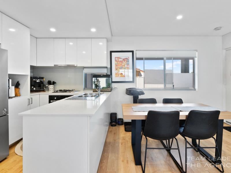 2/29 Mathoura Street, Midland WA 6056