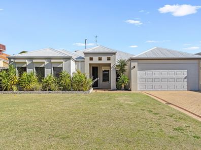 12 Tranquility Way, Halls Head WA 6210