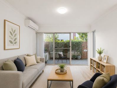 1/4 Betano Road, Rockingham WA 6168