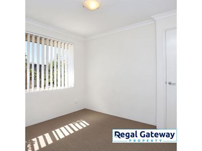 12/42 Merrifield Avenue, Kelmscott WA 6111