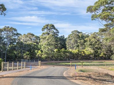 27 Nursery Road, Karridale WA 6288