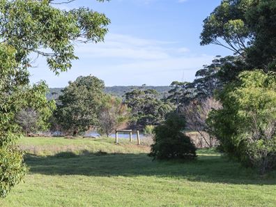 27 Nursery Road, Karridale WA 6288