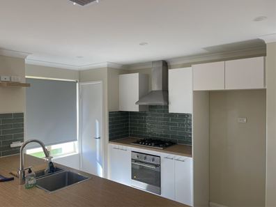 12 Middle Pky, Canning Vale WA 6155