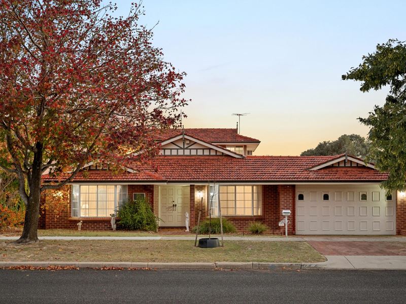28 Hatherley Parade, Winthrop WA 6150