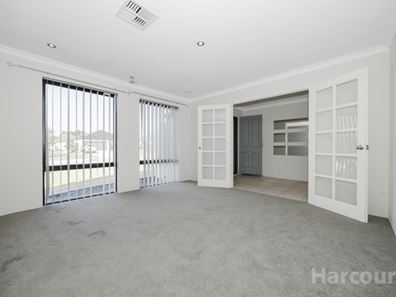 51 Yandella Promenade, Tapping WA 6065