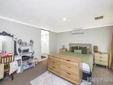 40 Anchorage Loop, Canning Vale WA 6155