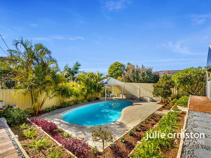 36 Lakevalley Drive, Edgewater