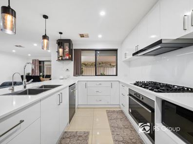 13 Munich Link, Piara Waters WA 6112