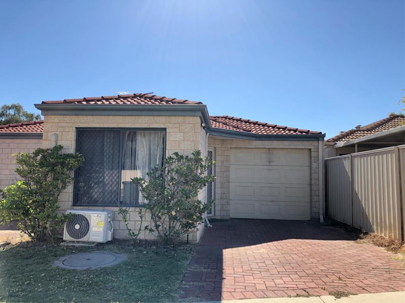12/21 Holton Way, Cannington WA 6107
