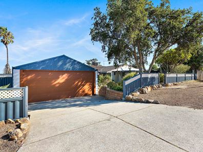 38 Lensham Place, Armadale WA 6112