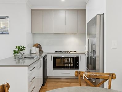4B Phillips Grove, Innaloo WA 6018