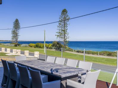 56 Warnbro Beach Road, Safety Bay WA 6169