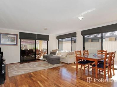 1 Daviesia Turn, Success WA 6164