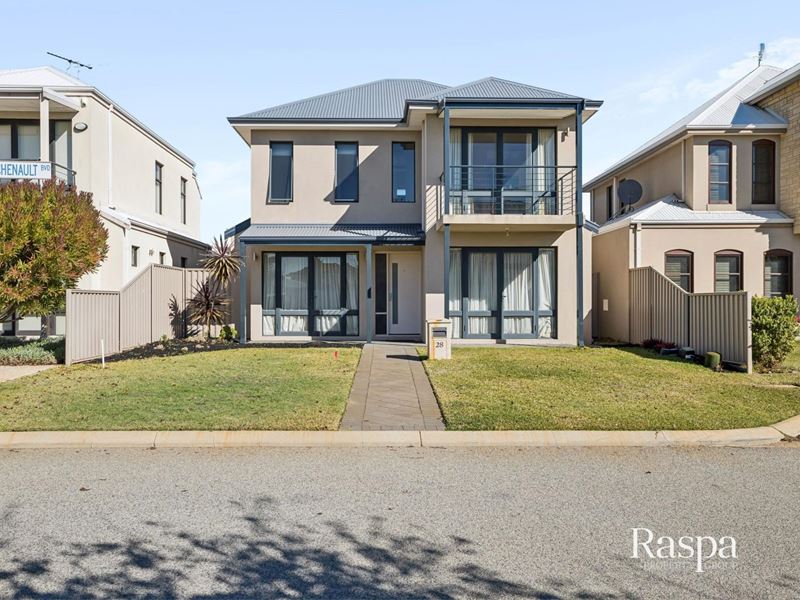 28 Leschenault Boulevard, Lake Coogee WA 6166