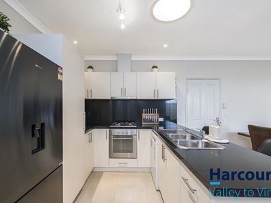 379C Flinders Street, Nollamara WA 6061