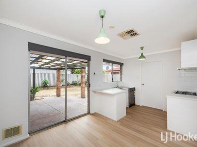 2 Charnley Close, Gosnells WA 6110