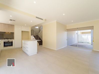2/207 Vincent Street, West Perth WA 6005