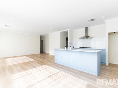 14 Nasturtium Road, Sinagra WA 6065
