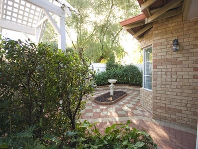 12 Moreau Mews, Applecross WA 6153