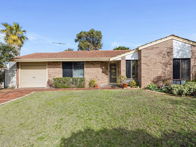 6 Grevillea Way, Heathridge WA 6027