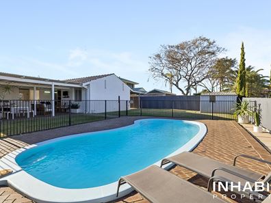 28 Fraser Way, Padbury WA 6025