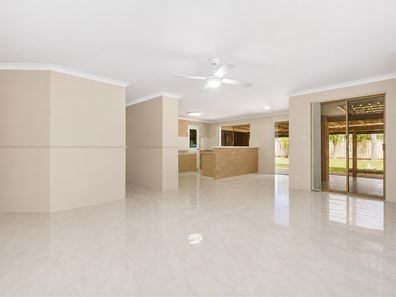 15 Porpoise Grove, Waikiki WA 6169