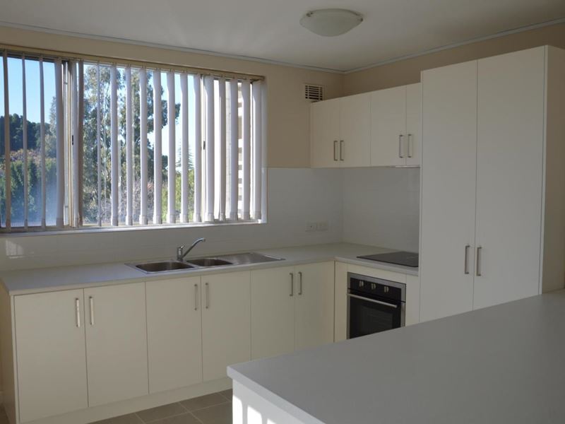 10/240 Mill Point Road, South Perth