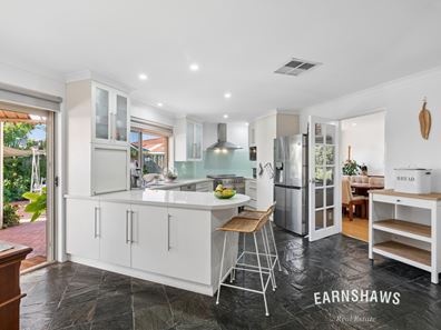 14 Claret Ash Court, Helena Valley WA 6056