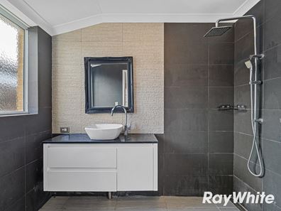 25 Bethel Corner, Halls Head WA 6210