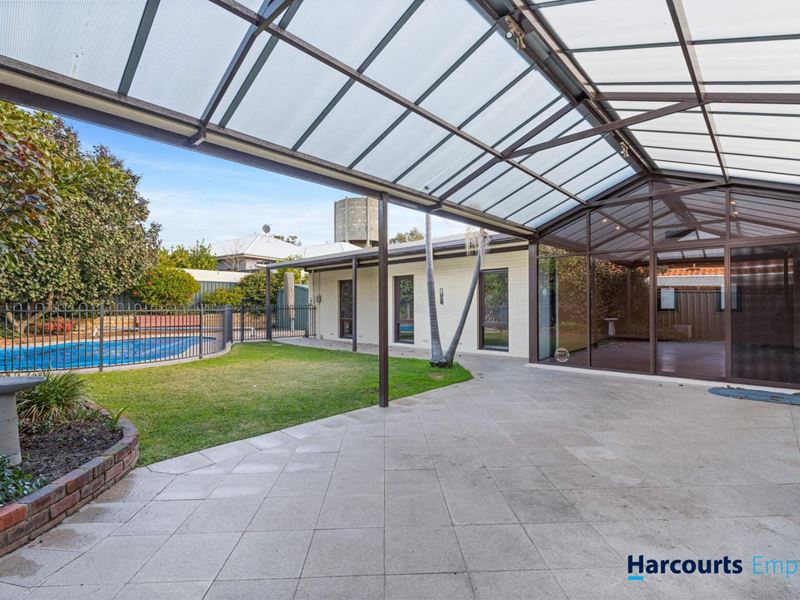 19 Buntine Road, Wembley Downs