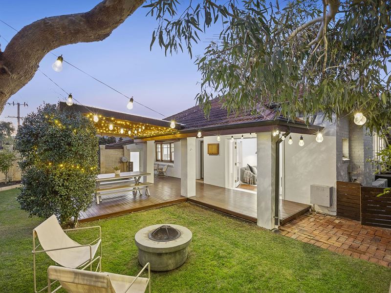 30 Ewen Street, Scarborough WA 6019
