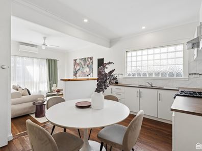 6 Spencer Road, Kelmscott WA 6111