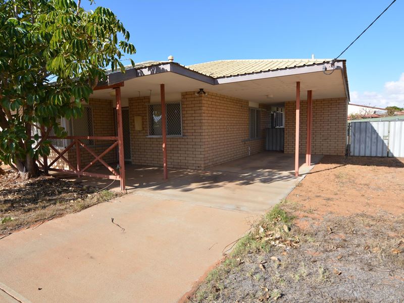 32 Granberry Drive, Carnarvon