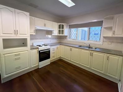 5 Swan Road, High Wycombe WA 6057