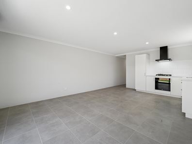 8A Lumberjack Avenue, Whitby WA 6123