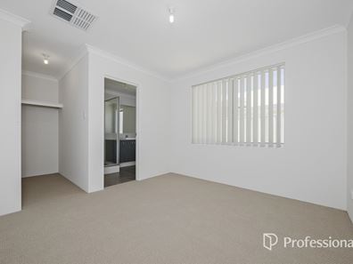 17 Liberty Road, Two Rocks WA 6037
