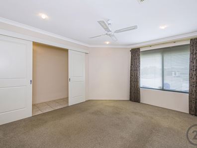 63 Newport Drive, Dudley Park WA 6210