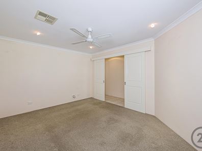 63 Newport Drive, Dudley Park WA 6210