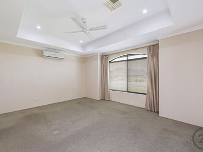 63 Newport Drive, Dudley Park WA 6210
