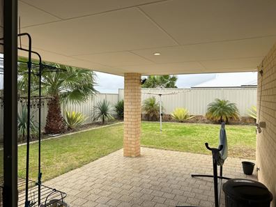 10 Thistle Wynd, Wandina WA 6530