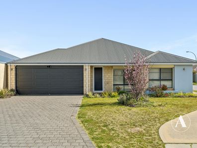 11 Cowes Street, Harrisdale WA 6112