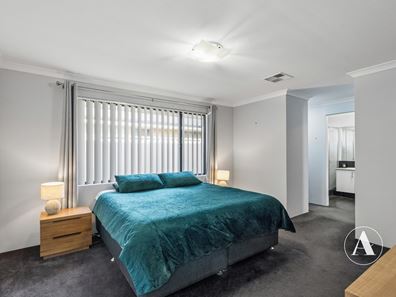 11 Cowes Street, Harrisdale WA 6112