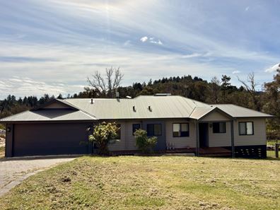 3 Diggers Green, Nannup WA 6275