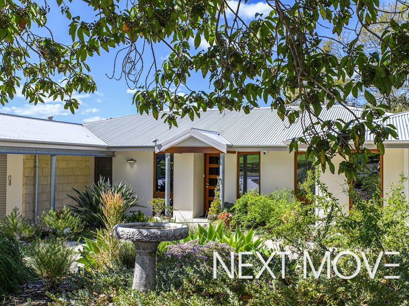 4 Shadbolt Street, Booragoon WA 6154